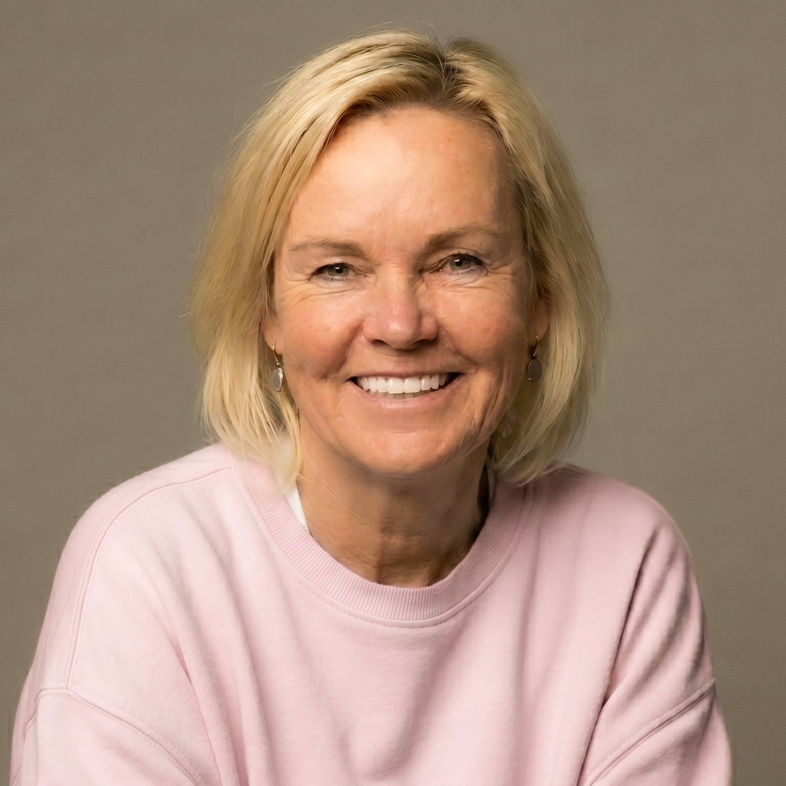 Autorinnenbild Bettina Schönherr